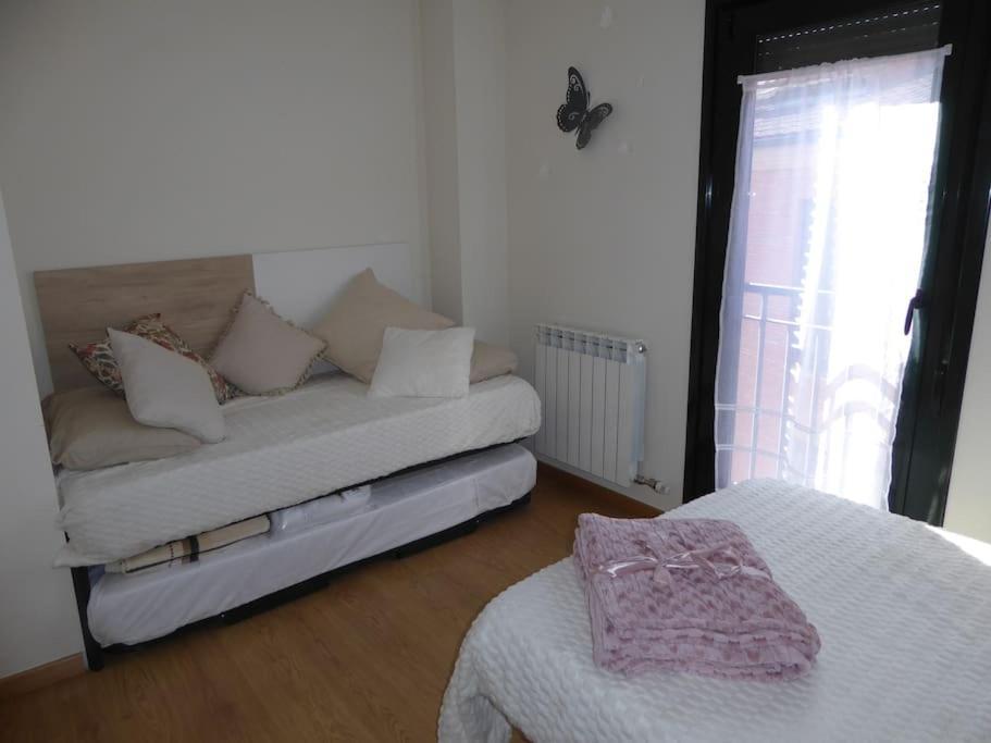 El Enebro Apartment *